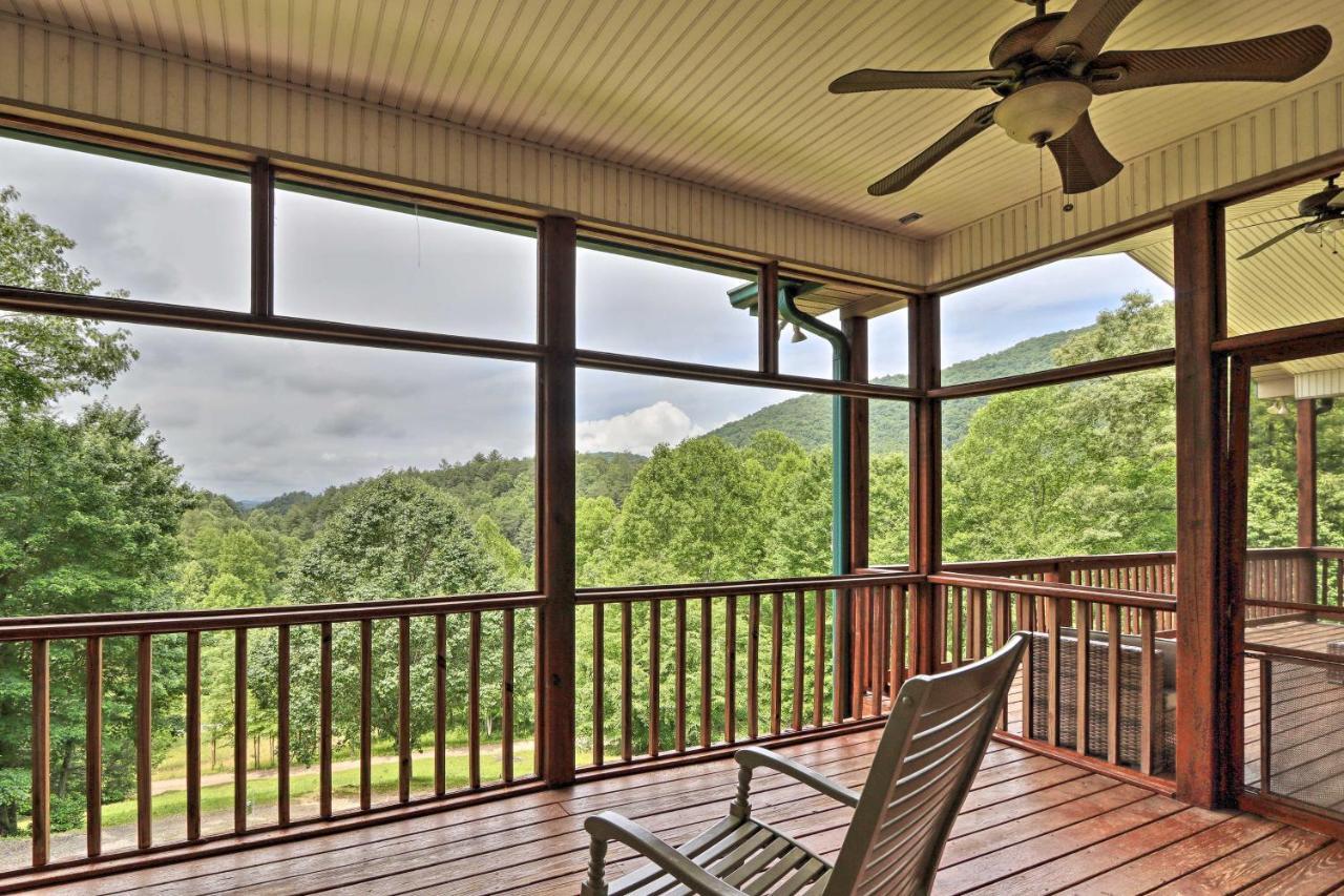 Expansive Home On 16 Acres With Smoky Mountain Views Murphy Exteriér fotografie